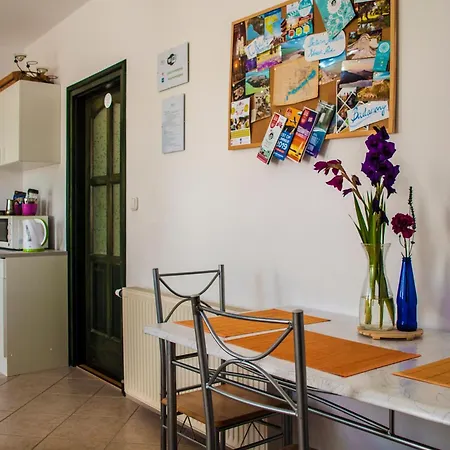 Vazul Vendeghaz 3* Vászoly